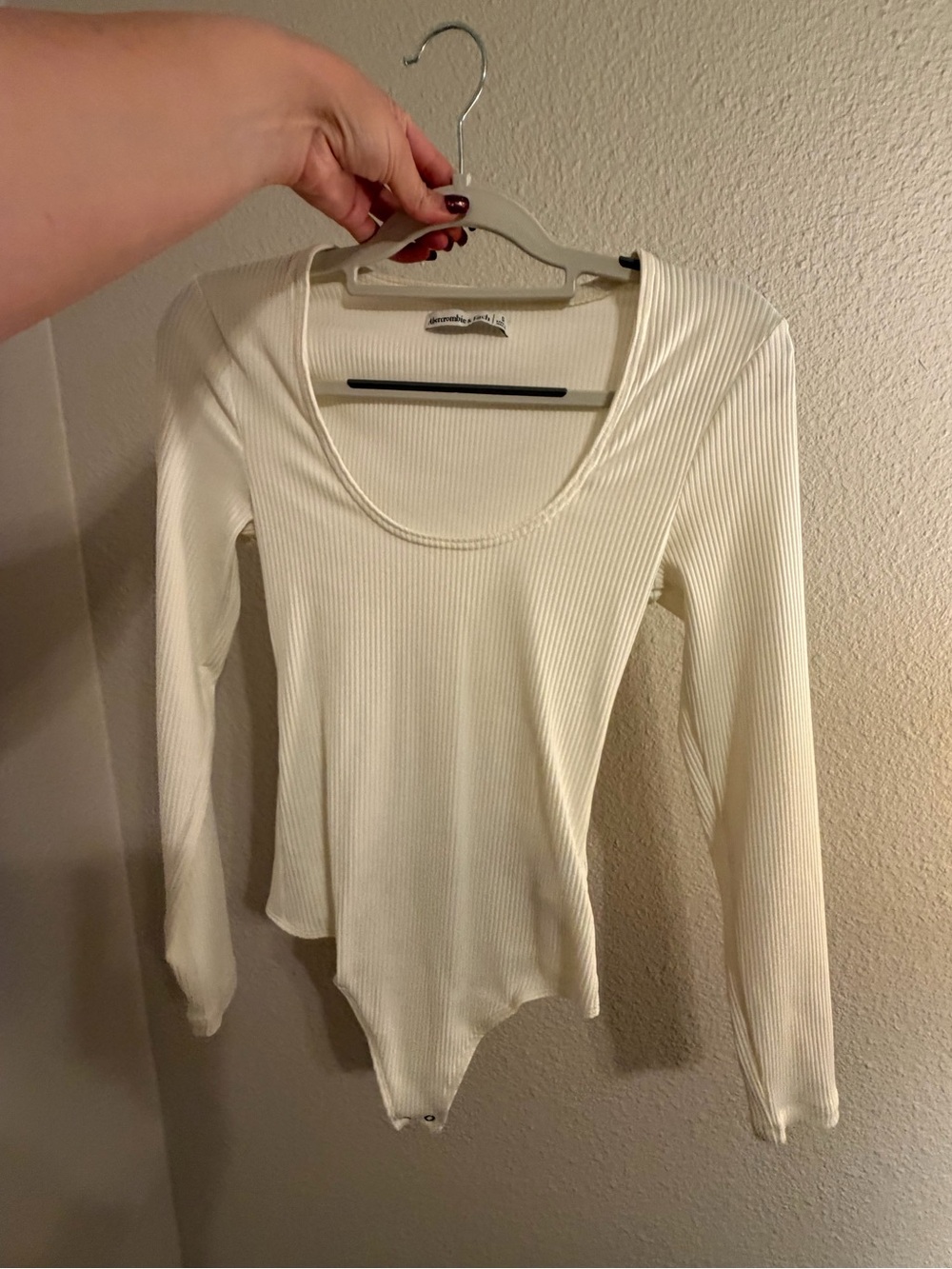 Abercrombie Ribbed Scoop Neck Long-Sleeve Bodysuit - Cream
